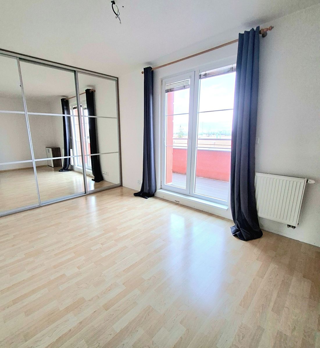Pronájem bytu 2+kk 60 m² – fotografie 3