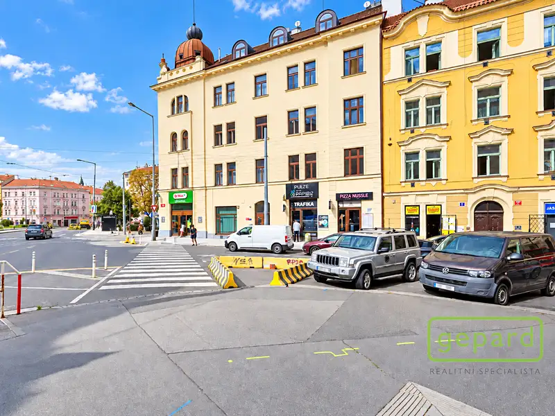 Prodej bytu 1+kk 24 m², Praha – náhled fotky 2