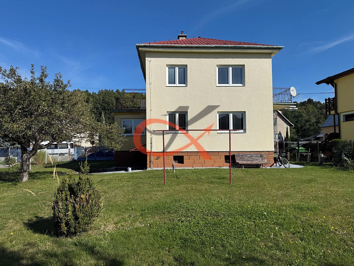 Prodej rodinného domu 140 m², pozemek 725 m²
