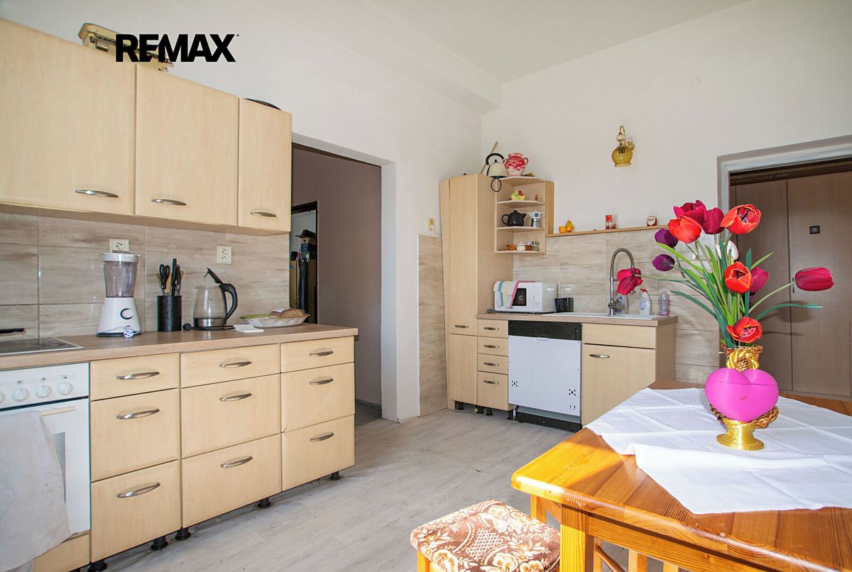 Prodej činžovního domu 780 m² – fotografie 2