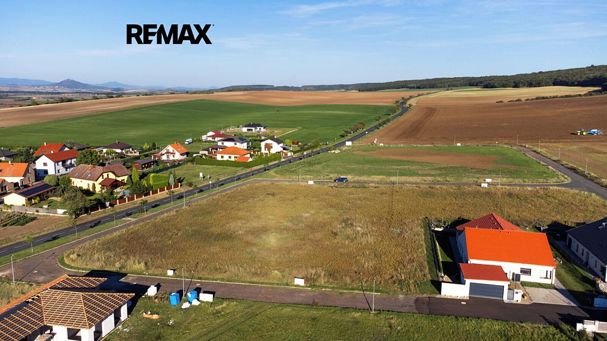 Prodej stavebního pozemku 857 m² – fotografie 4