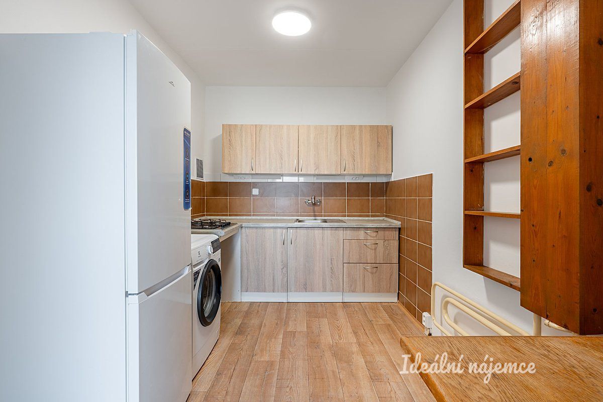 Pronájem bytu 2+1 49 m² – fotografie 3