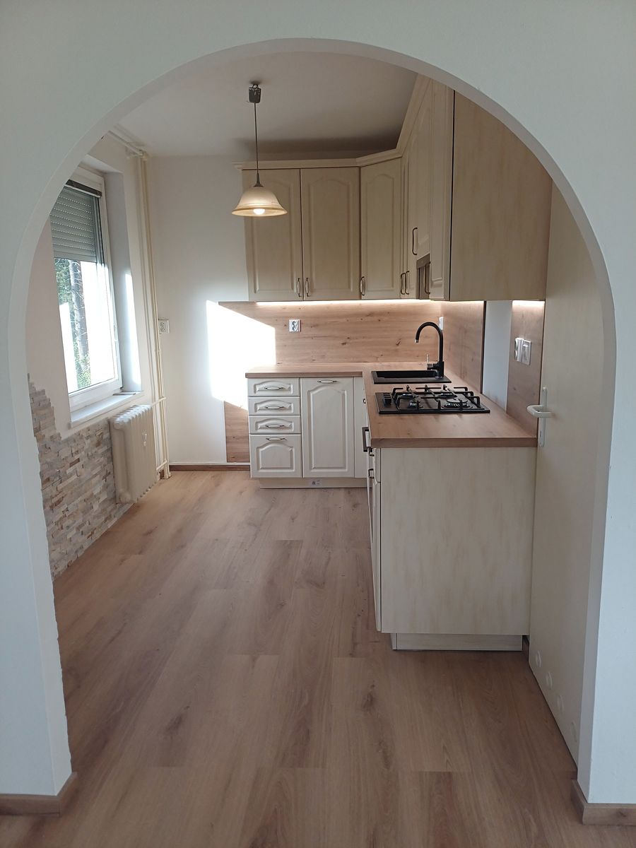 Pronájem bytu 3+1 69 m², Mělník – fotka 1 z 3