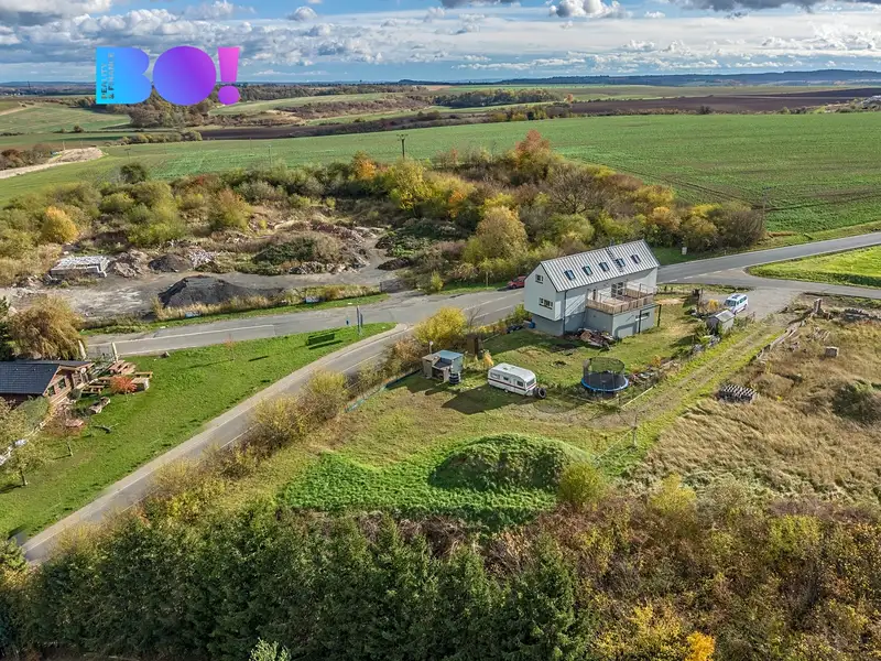 Prodej stavebního pozemku 1394 m², Radim – náhled fotky 3
