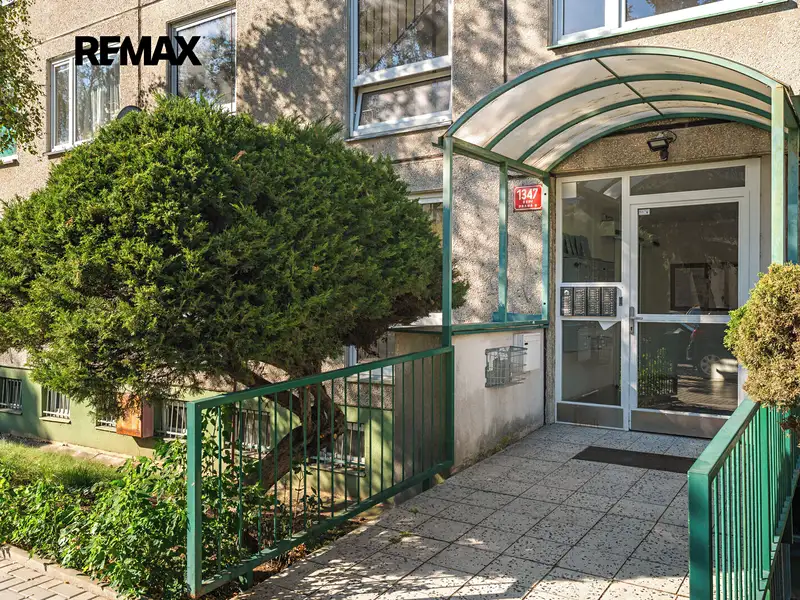 Prodej bytu 3+1 77 m², Praha – náhled fotky 3