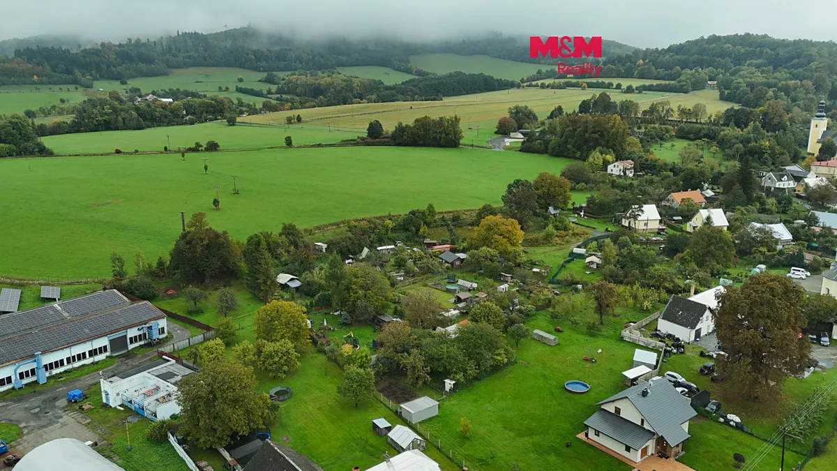 Prodej stavebního pozemku 10656 m²
