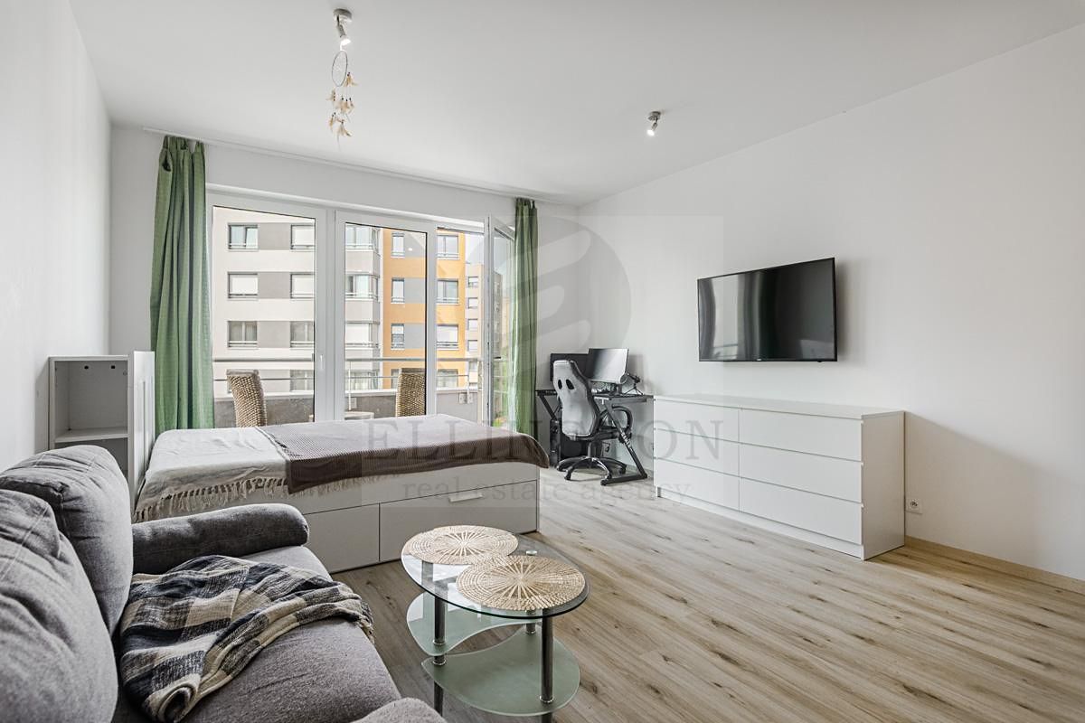 Prodej bytu 1+kk 36 m², Praha – fotka 1 z 3