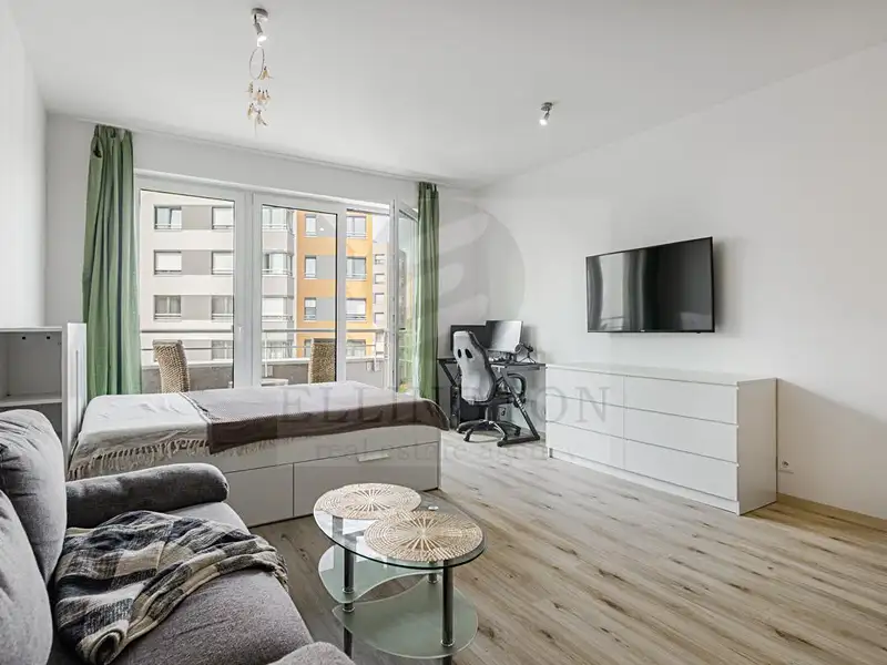 Prodej bytu 1+kk 36 m², Praha – náhled fotky 1