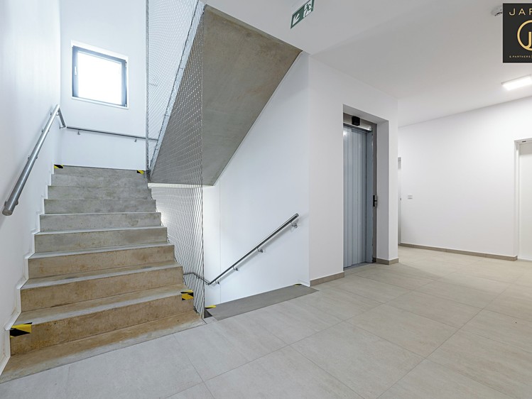 Wohnung 4+kk zum Kauf, 95 m² (18 von 24)