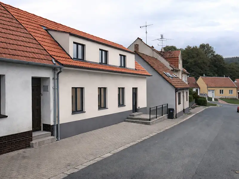 Prodej rodinného domu 380 m², pozemek 420 m², Mokrá-Horákov – náhled fotky 2