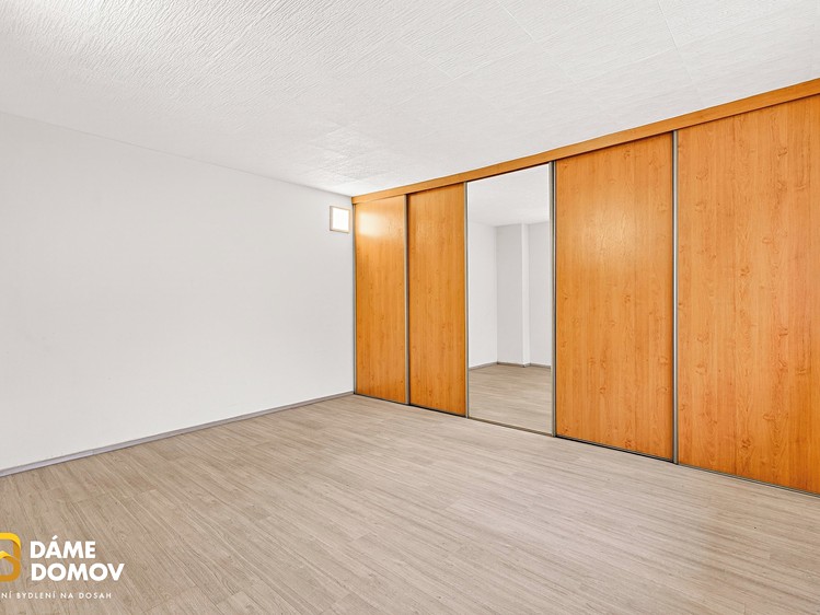 Prodej domu, 225 m² (29 z 37)