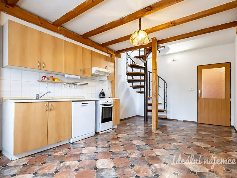 Pronájem bytu 2+kk, 53 m², Nymburk