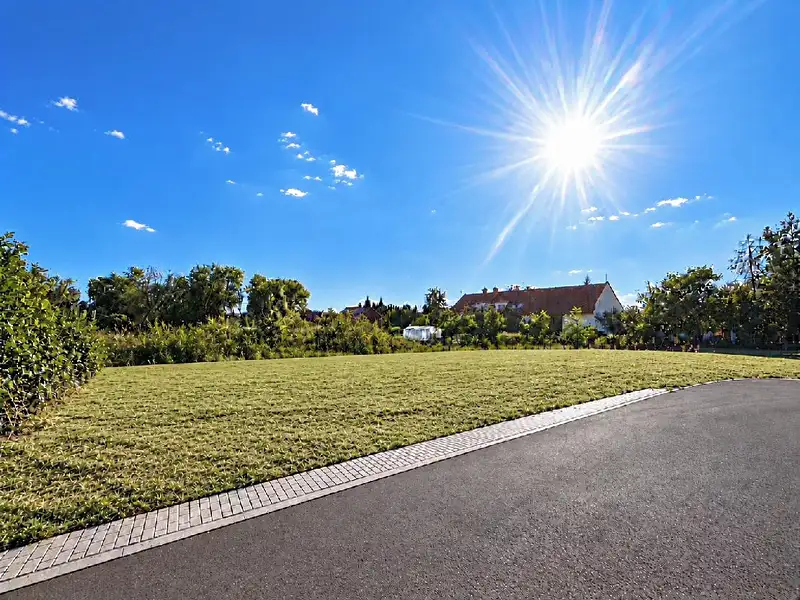 Prodej stavebního pozemku 880 m², Dříteč – náhled fotky 2