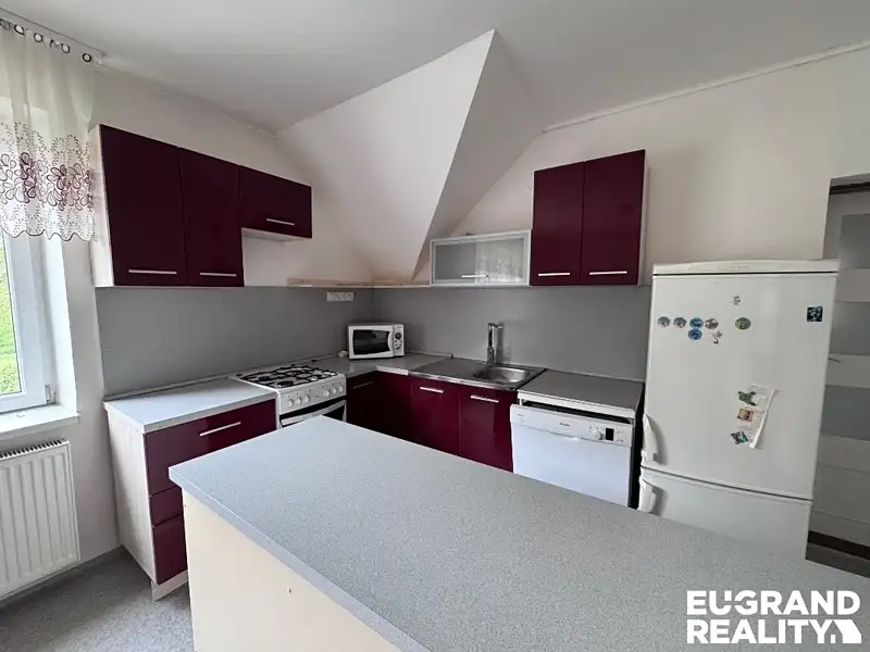 Prodej rodinného domu 260 m², pozemek 1052 m², Varnsdorf – náhled fotky 3
