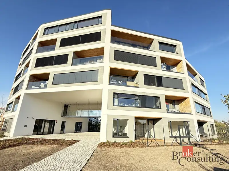 Pronájem bytu 2+kk 50 m², Praha – náhled fotky 2