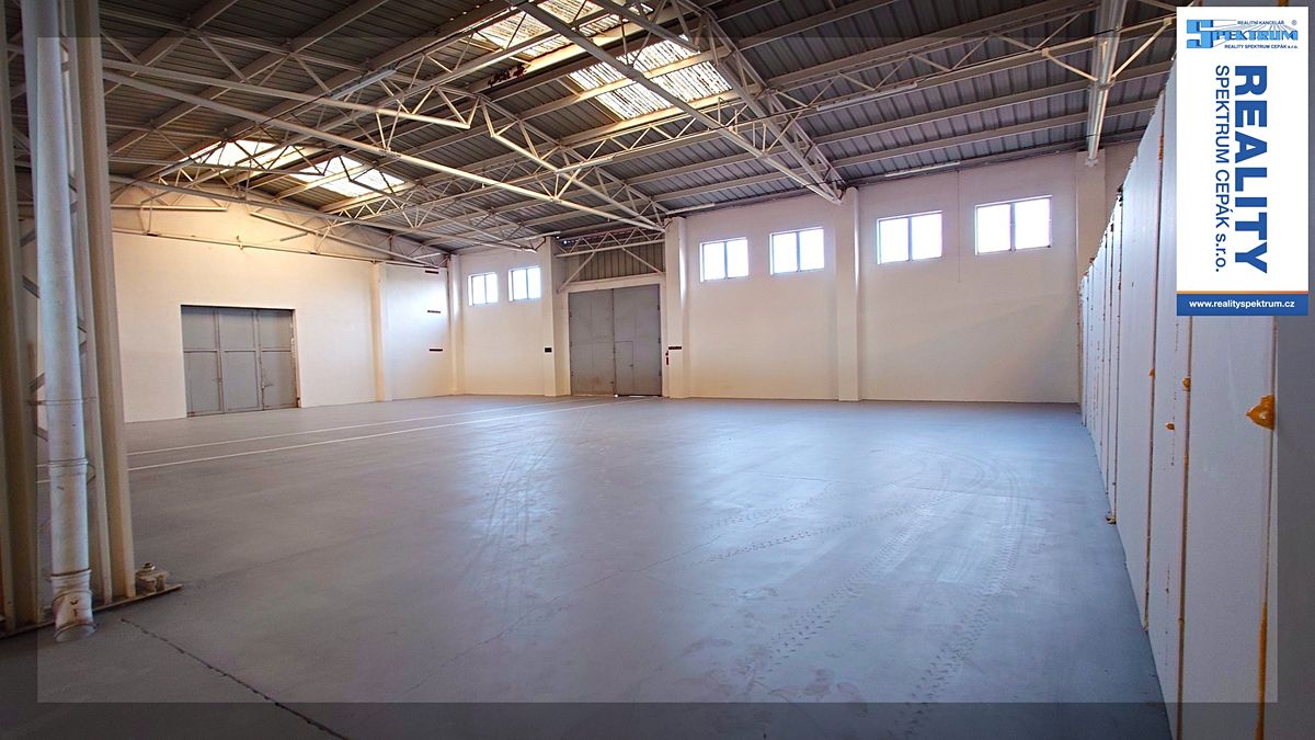 Pronájem skladového prostoru 527 m², České Budějovice – fotka 1 z 3
