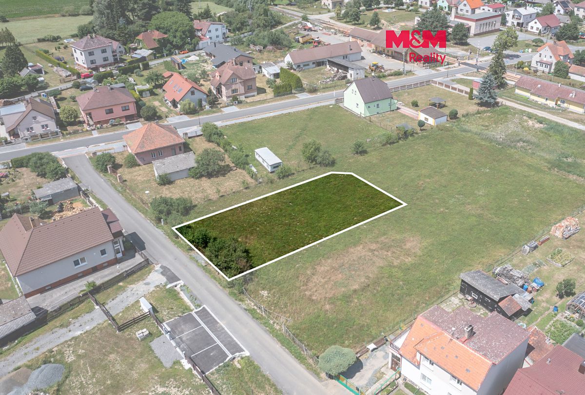 Prodej stavebního pozemku 895 m², Spálené Poříčí – fotka 1 z 3