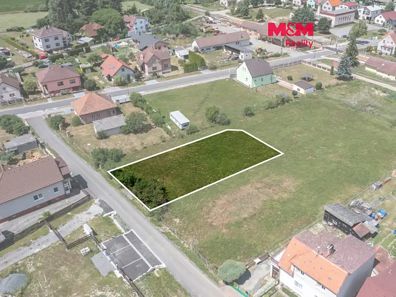 Prodej stavebního pozemku 895 m², Spálené Poříčí – náhled fotky 1