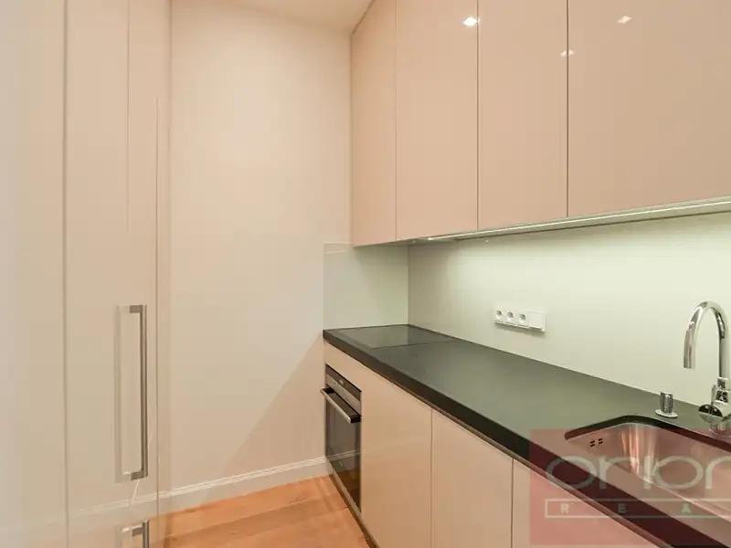 Pronájem bytu 3+kk 93 m², Praha – náhled fotky 3