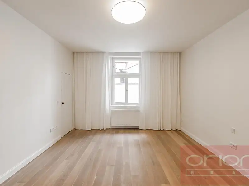 Pronájem bytu 3+kk, 93 m², Praha 3, Praha