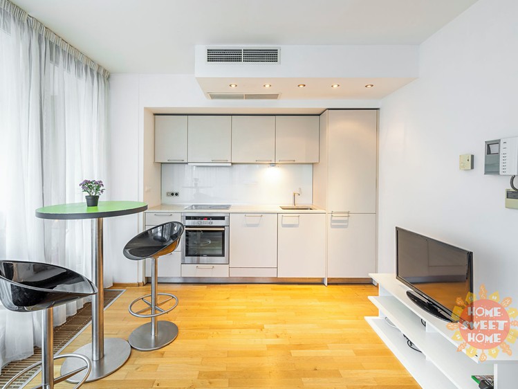 Pronájem bytu 1+kk, 29 m² (2 z 17)