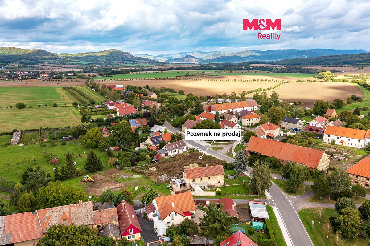 Prodej stavebního pozemku 608 m², Velemín – fotka 1 z 3