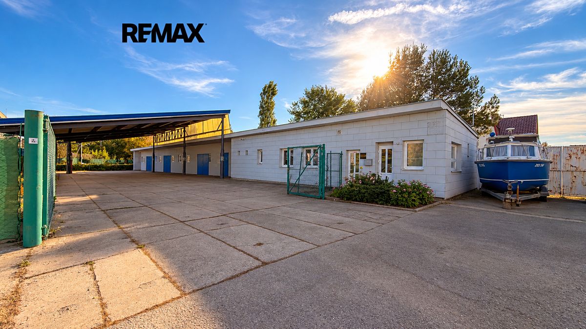 Pronájem výrobní haly, prostoru 280 m², Hradec Králové – fotka 1 z 3