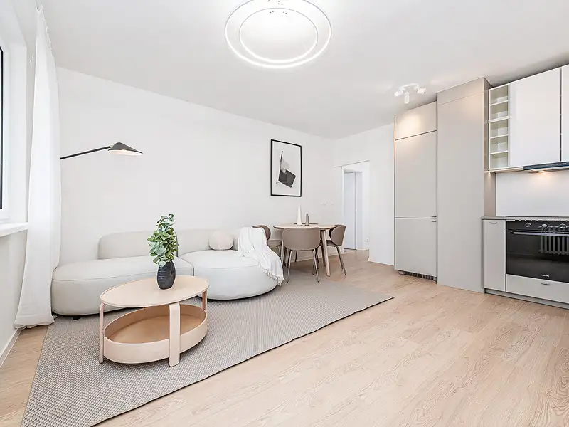 Pronájem bytu 2+kk 46 m², Praha – náhled fotky 1