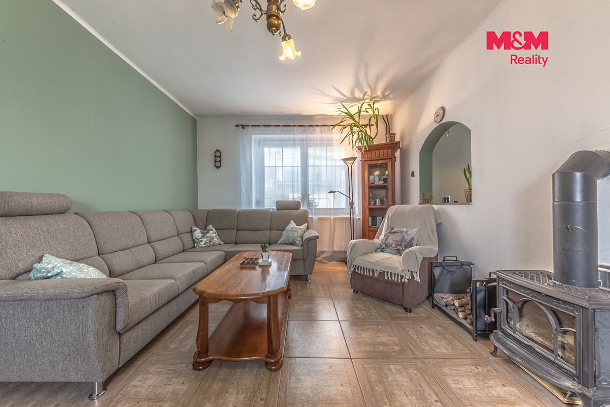 Prodej rodinného domu 76 m², pozemek 769 m² – fotografie 3