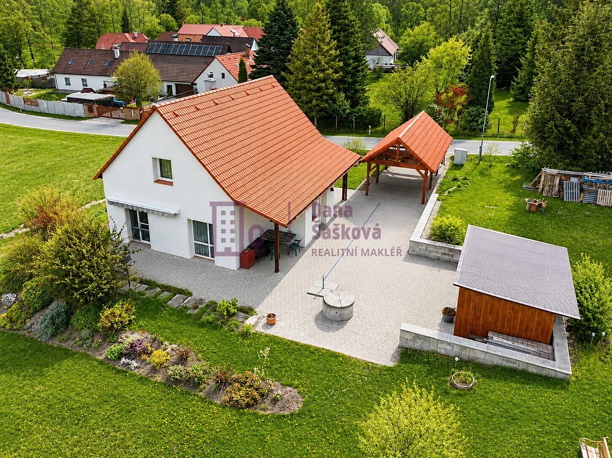 Prodej rodinného domu 109 m², pozemek 738 m²