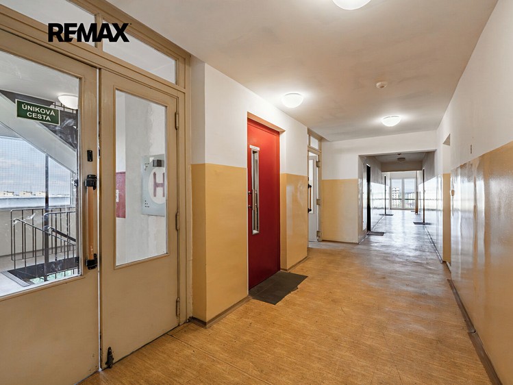 Wohnung 1+1 zum Kauf, 38 m² (31 von 33)