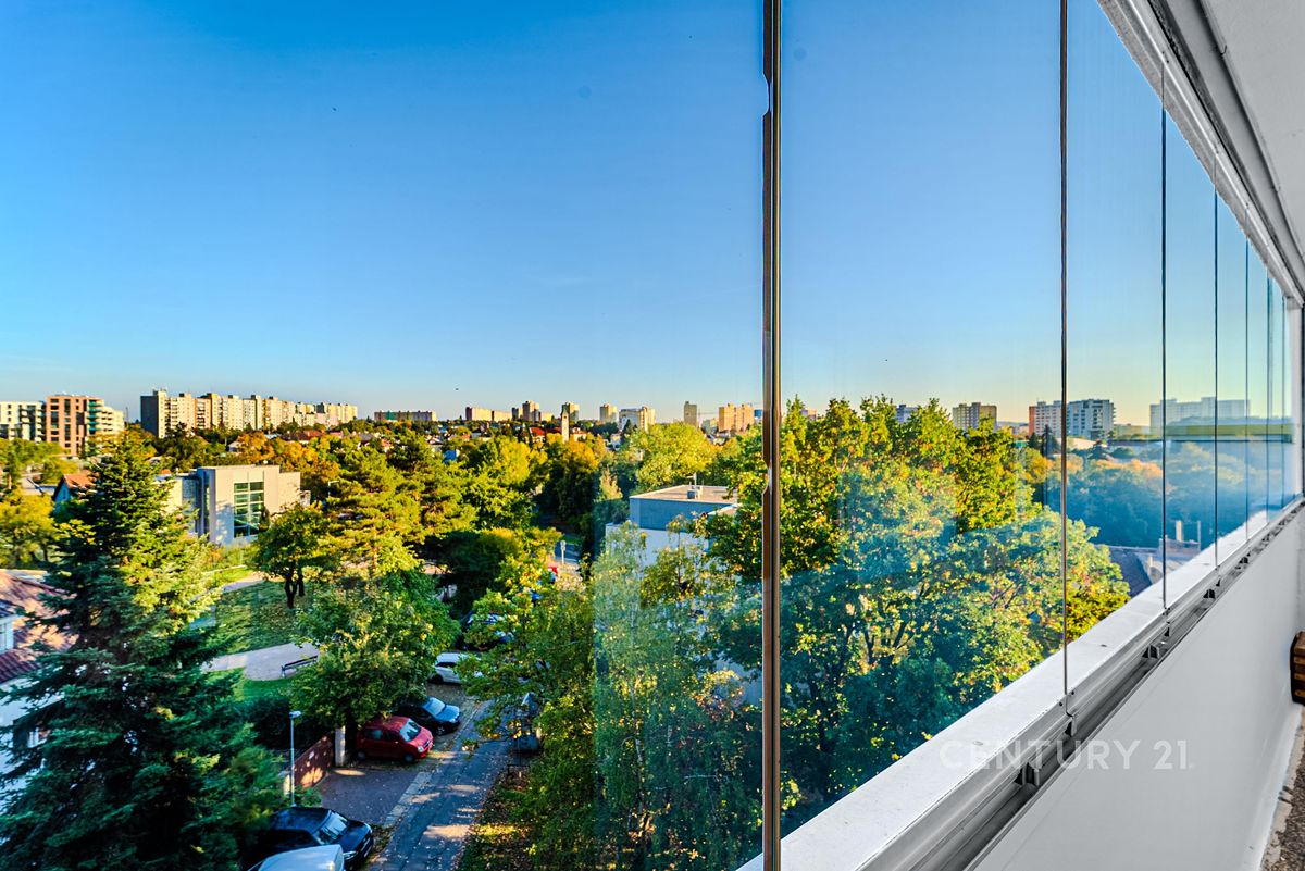 Prodej bytu 3+kk 61 m², Praha – fotka 1 z 3