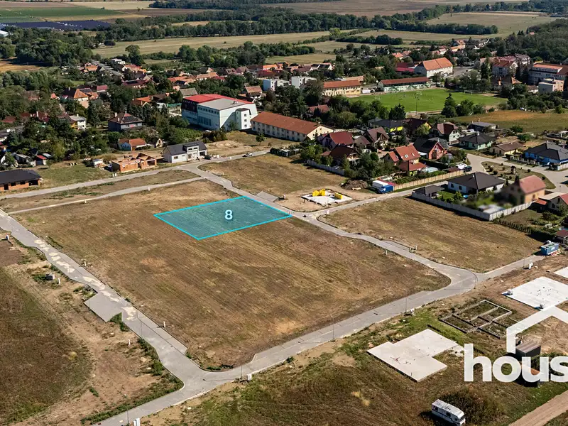 Prodej stavebního pozemku 864 m², Božice – náhled fotky 1