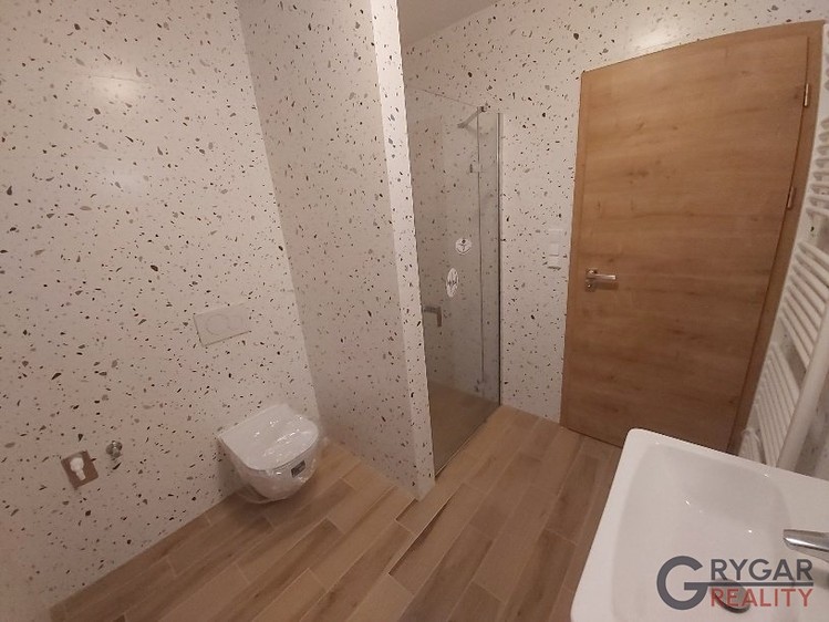 Квартира 2+kk в оренду, 62 м² (6 з 10)