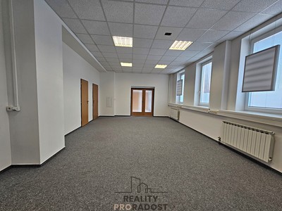 Pronájem kanceláře 130 m²