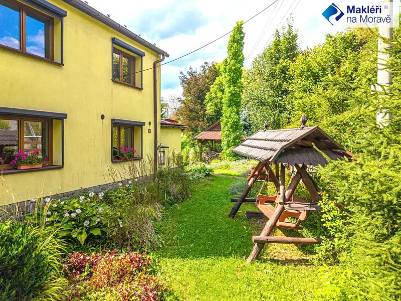 Prodej rodinného domu 223 m², pozemek 1019 m², Třinec – náhled fotky 2