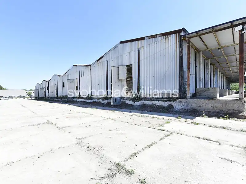 Pronájem skladového prostoru 5000 m², Korozluky – náhled fotky 3