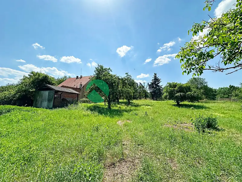 Prodej stavebního pozemku 1500 m², Petrovice – náhled fotky 3
