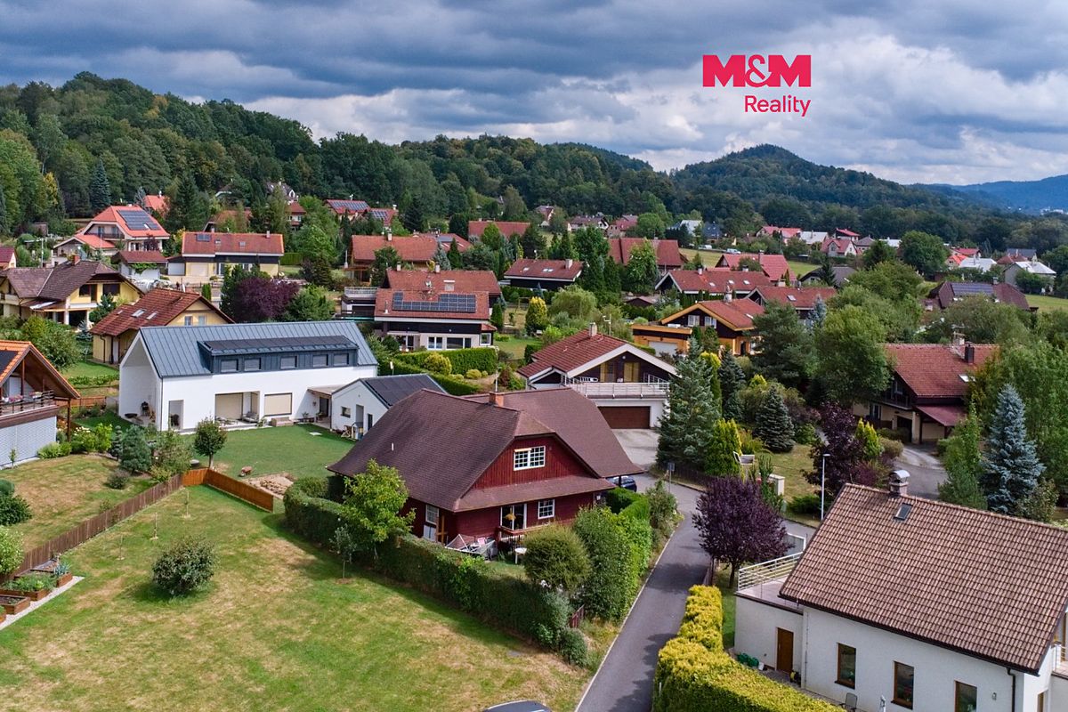Prodej rodinného domu 280 m², pozemek 446 m², Rožnov pod Radhoštěm – fotka 1 z 3