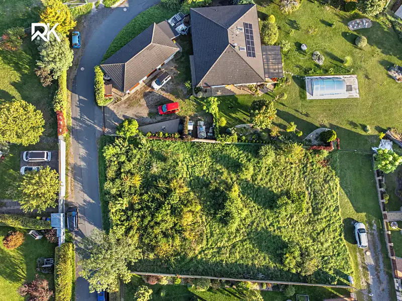 Prodej stavebního pozemku 1068 m², Konárovice – náhled fotky 2