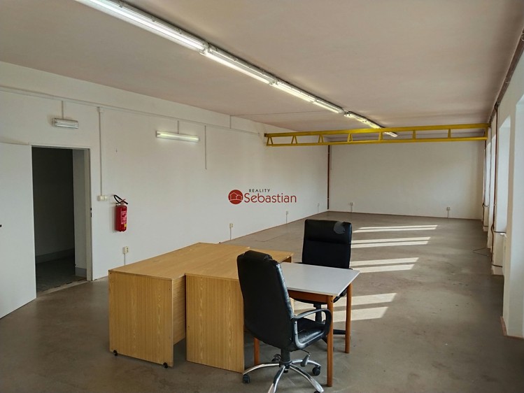 Pronájem komerčního prostoru, 94 m² (4 z 5)