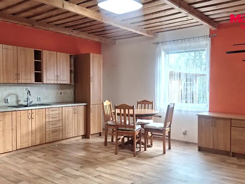 Pronájem rodinného domu 135 m², pozemek 338 m², Tachov – náhled fotky 2