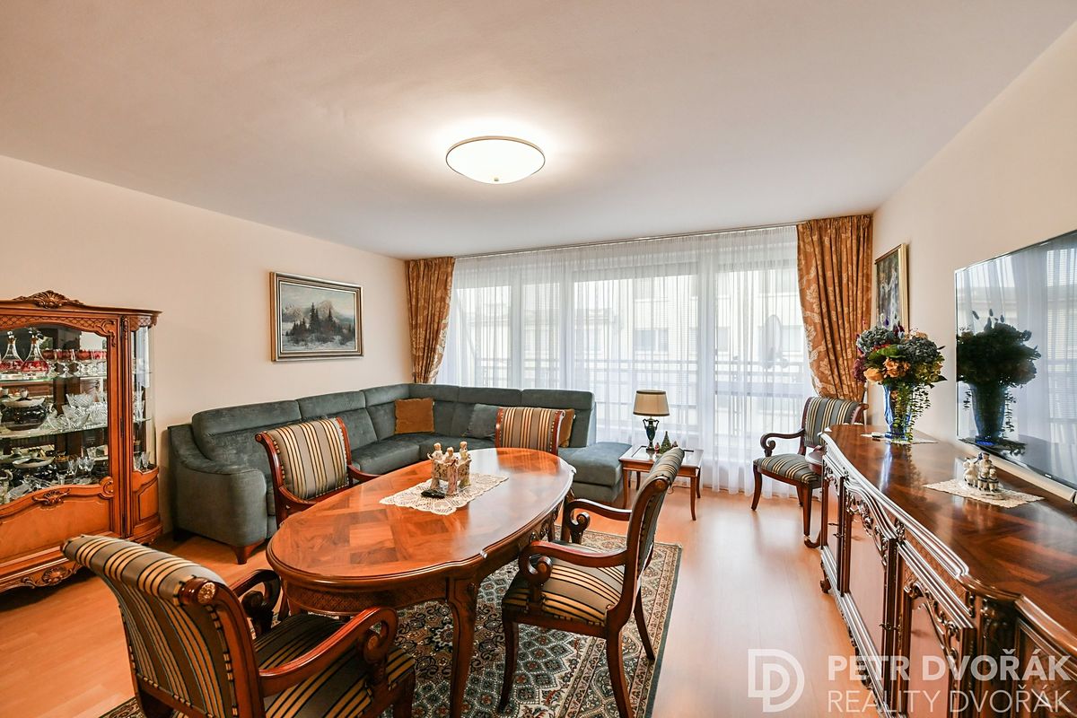 Prodej bytu 4+kk 100 m², Praha – fotka 1 z 3