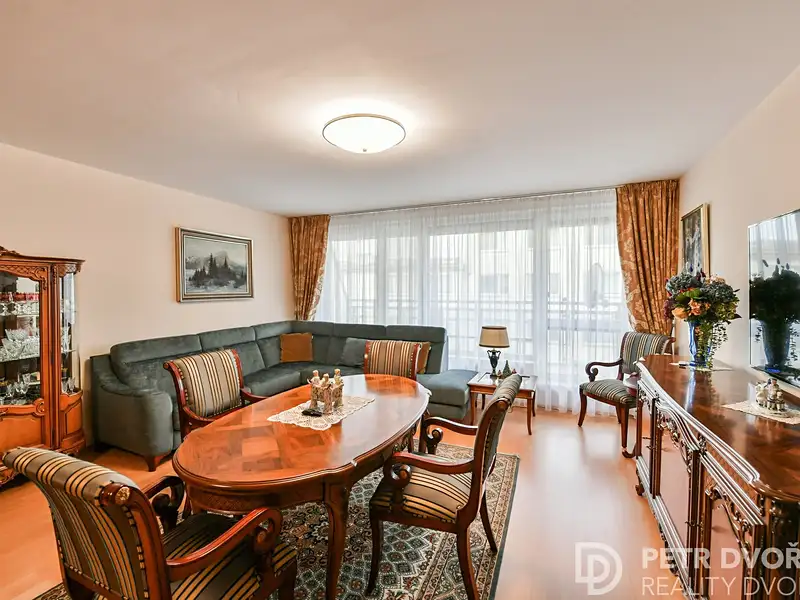 Prodej bytu 4+kk 100 m², Praha – náhled fotky 1