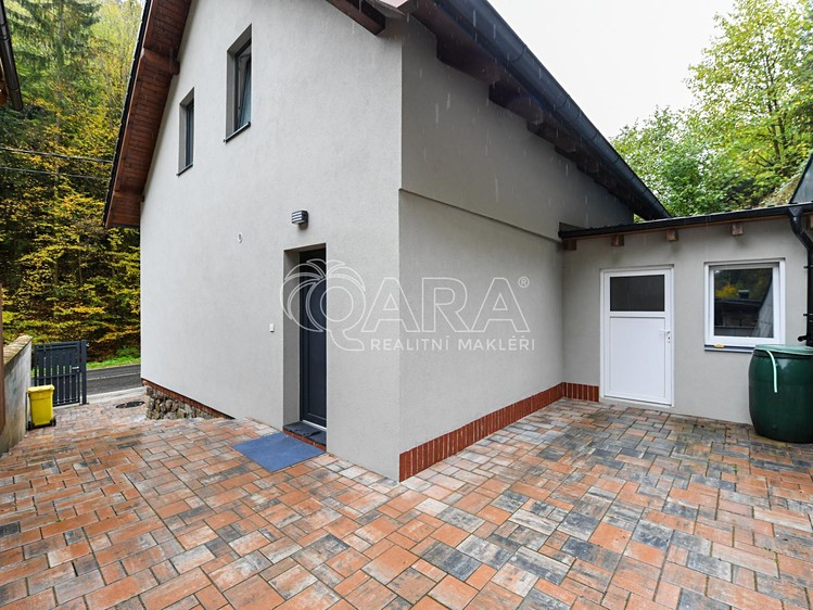 Pronájem domu, 92 m² (23 z 27)
