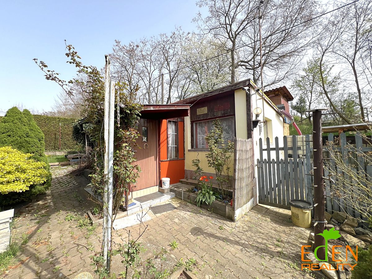 Pronájem chaty 30 m², pozemek 298 m², Plzeň – fotka 1 z 3