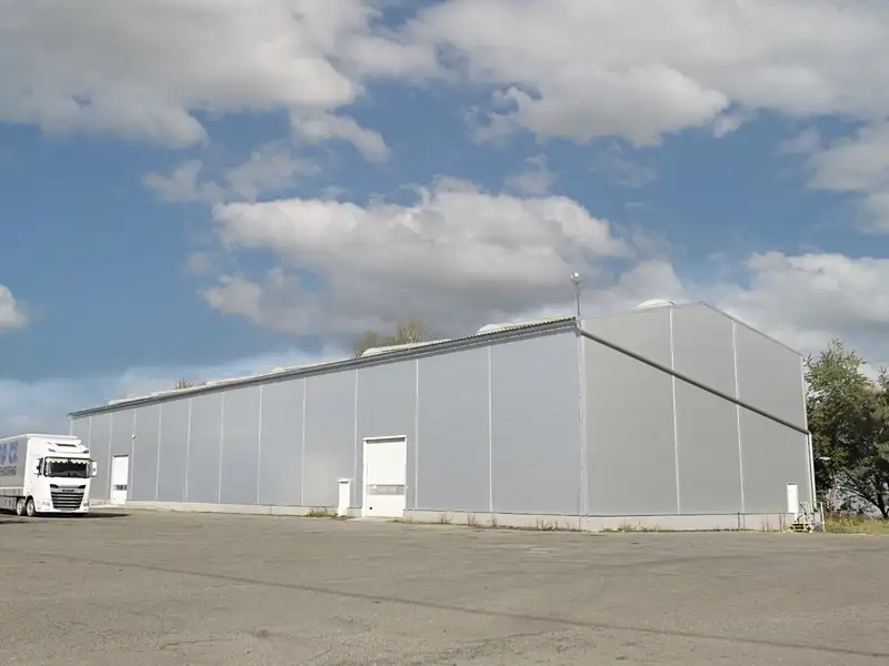Pronájem skladového prostoru 11000 m², Plzeň – náhled fotky 3