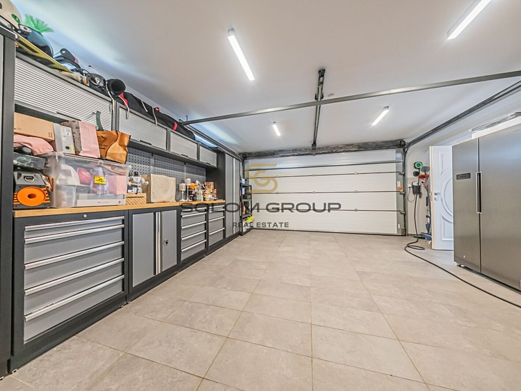 Prodej domu, 212 m² (26 z 30)