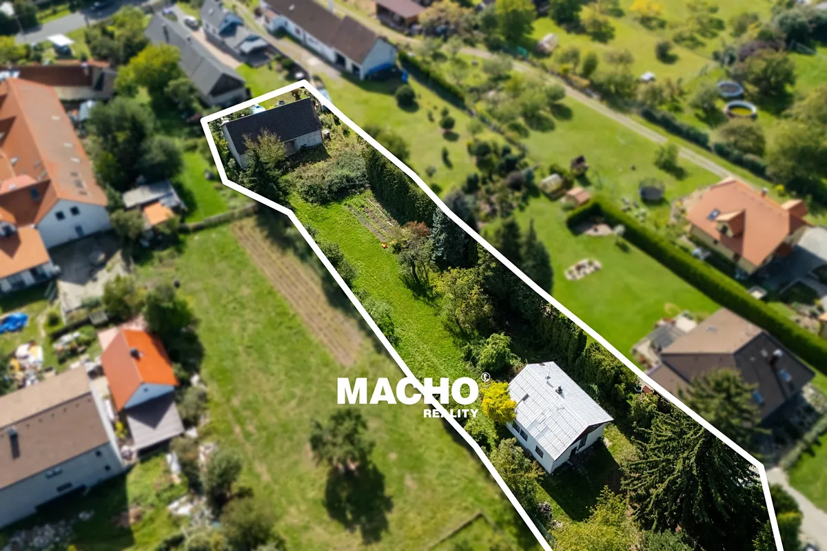 Prodej stavebního pozemku 2013 m²