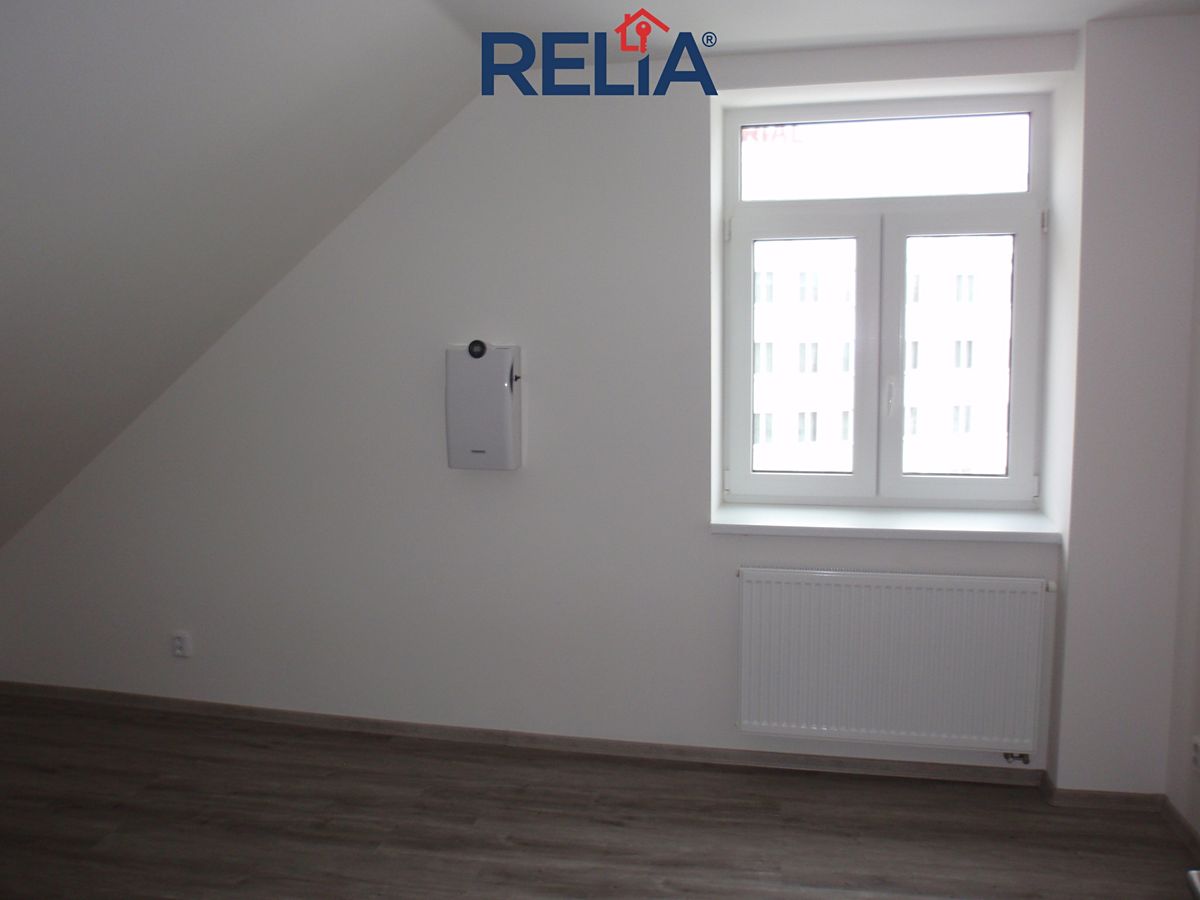 Pronájem bytu 2+kk 53 m² – fotografie 3